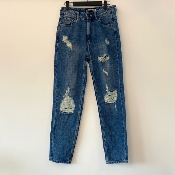 Zoo York Mom Distressed Jeans Size 5 - Picture 1 of 10